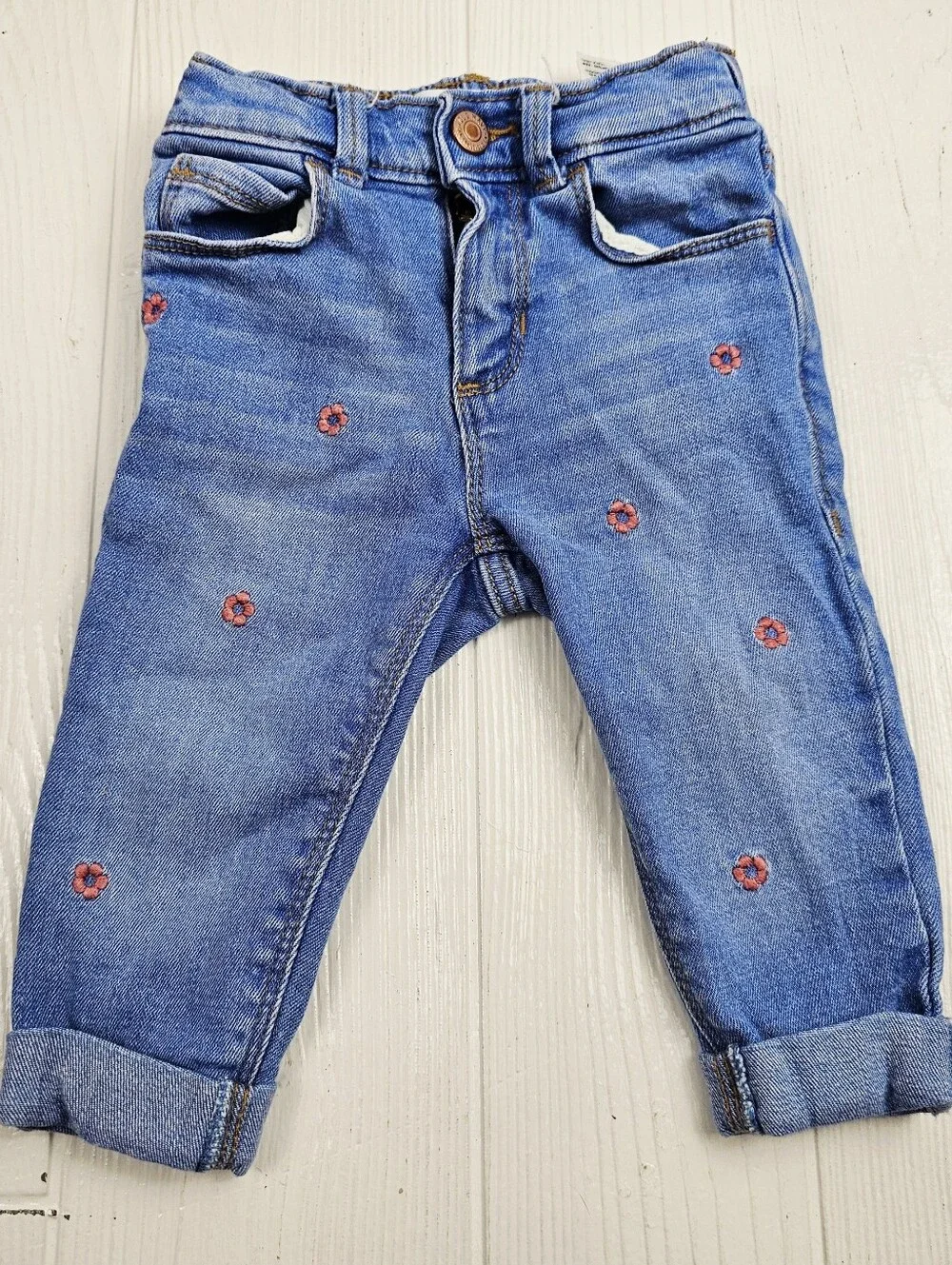 Old Navy Embroidered-Flower Boyfriend Jeans
